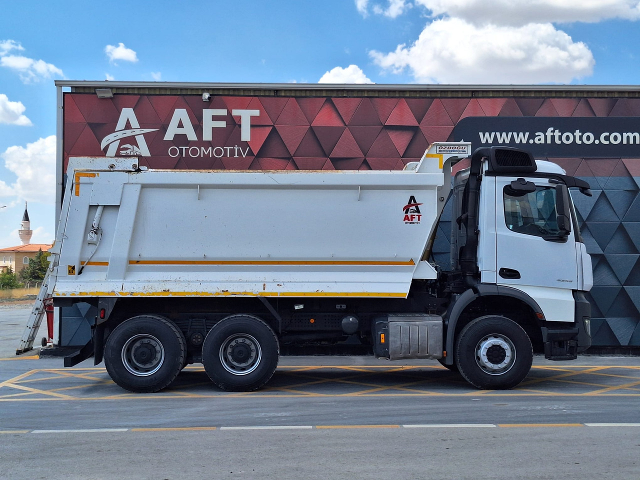 MERCEDES-BENZ AROCS 3345 - Istovarivač: slika 4 MERCEDES-BENZ AROCS 3345 - Istovarivač: slika 4