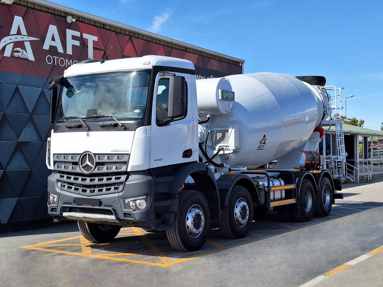 MERCEDES-BENZ AROCS 4142 - Mešalica za beton: slika 1 MERCEDES-BENZ AROCS 4142 - Mešalica za beton: slika 1