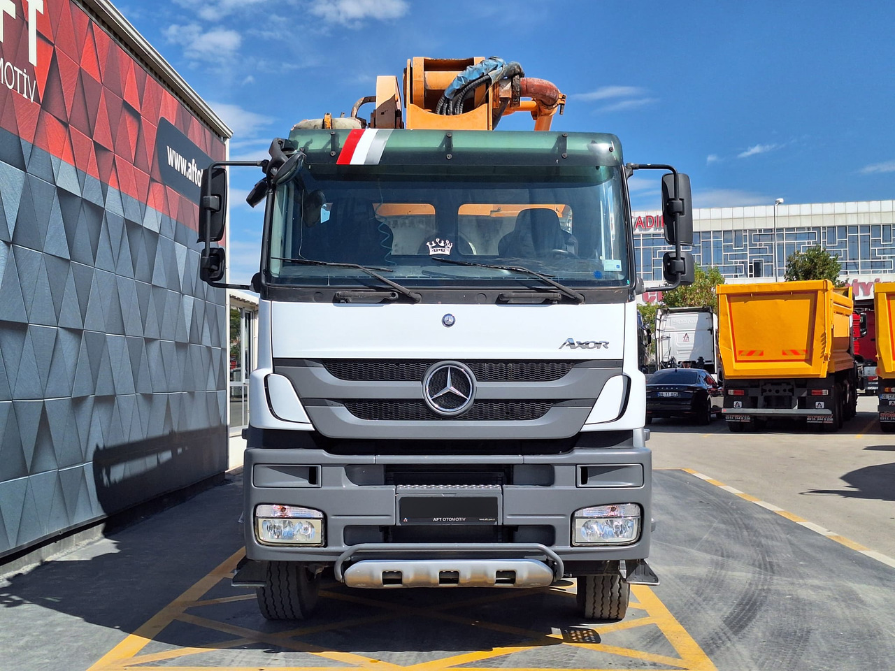 MERCEDES-BENZ AXOR 4140 ZOOMLION 43X-5RZ - Auto pumpa za beton: slika 2 MERCEDES-BENZ AXOR 4140 ZOOMLION 43X-5RZ - Auto pumpa za beton: slika 2