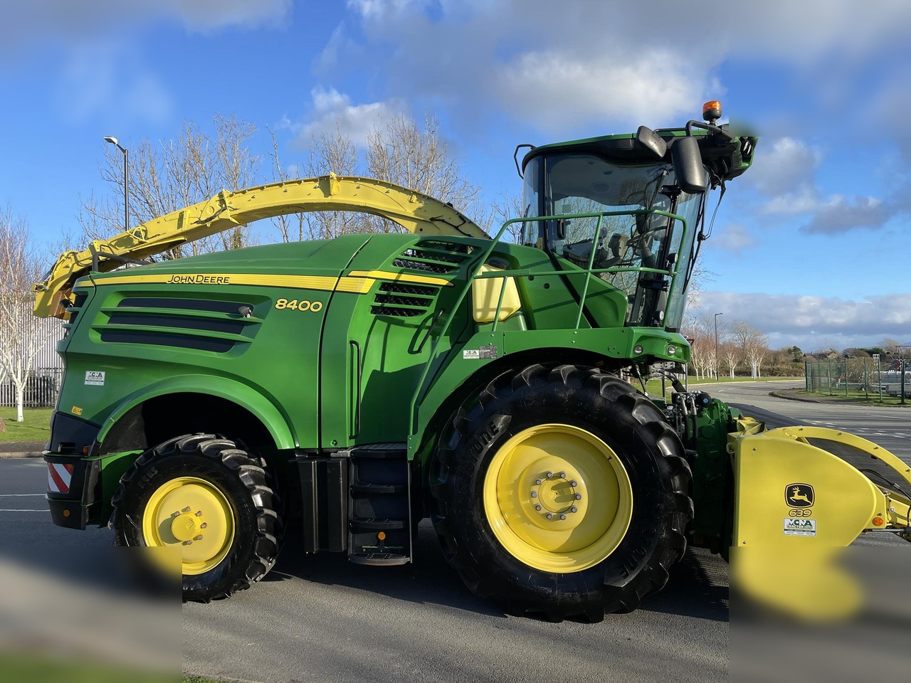 2018 JOHN DEERE 8400 - Kombajn za stočnu hranu: slika 1 2018 JOHN DEERE 8400 - Kombajn za stočnu hranu: slika 1