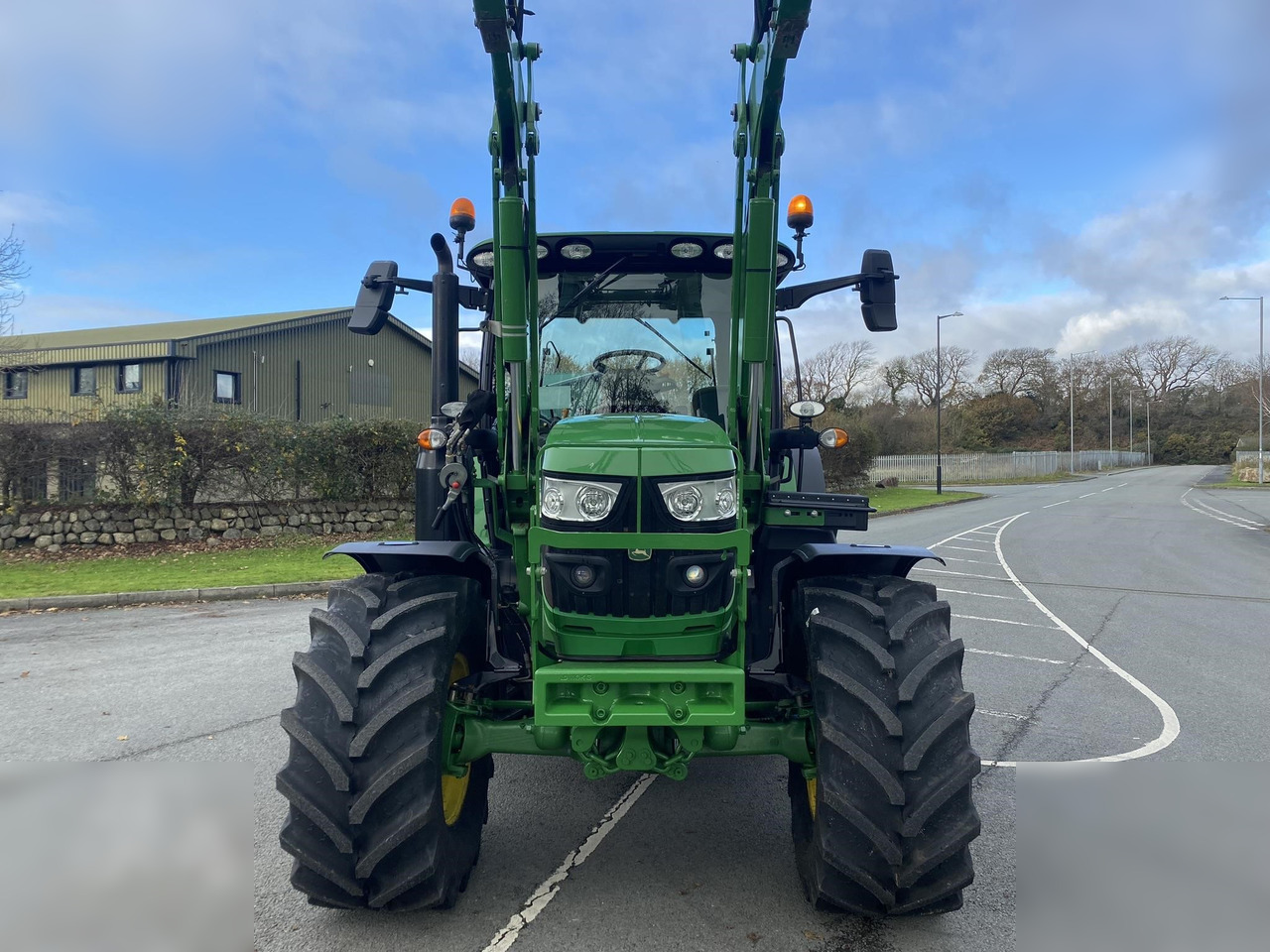 2019 JOHN DEERE 6130R - Traktor: slika 3 2019 JOHN DEERE 6130R - Traktor: slika 3
