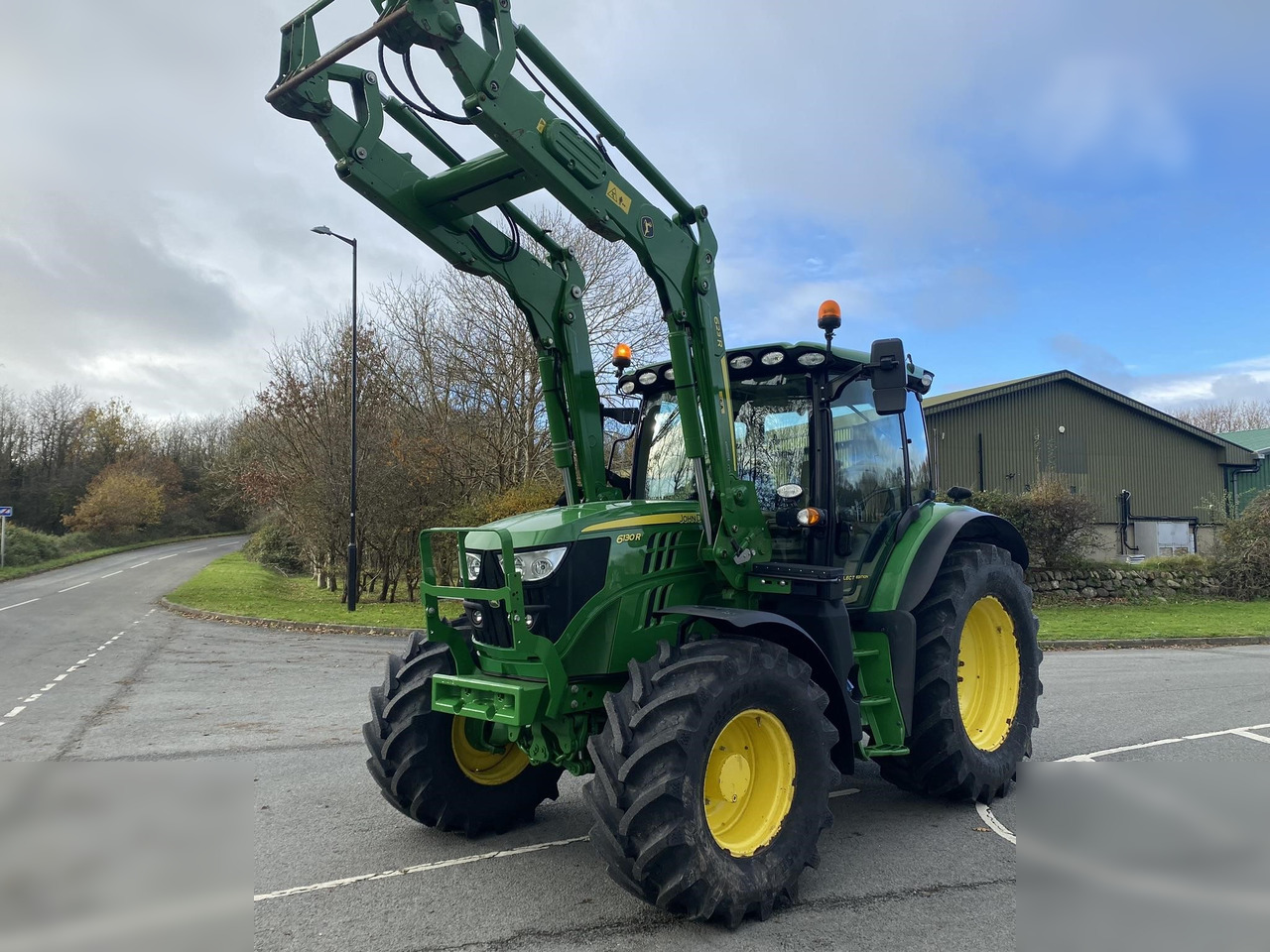 2019 JOHN DEERE 6130R - Traktor: slika 1 2019 JOHN DEERE 6130R - Traktor: slika 1