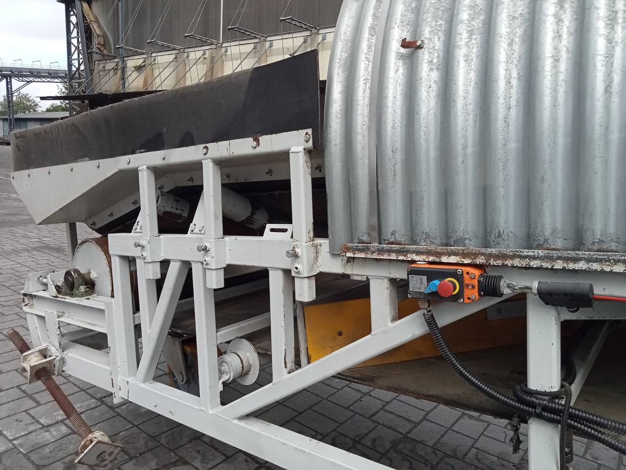 - Trakasti transporter: slika 5 - Trakasti transporter: slika 5