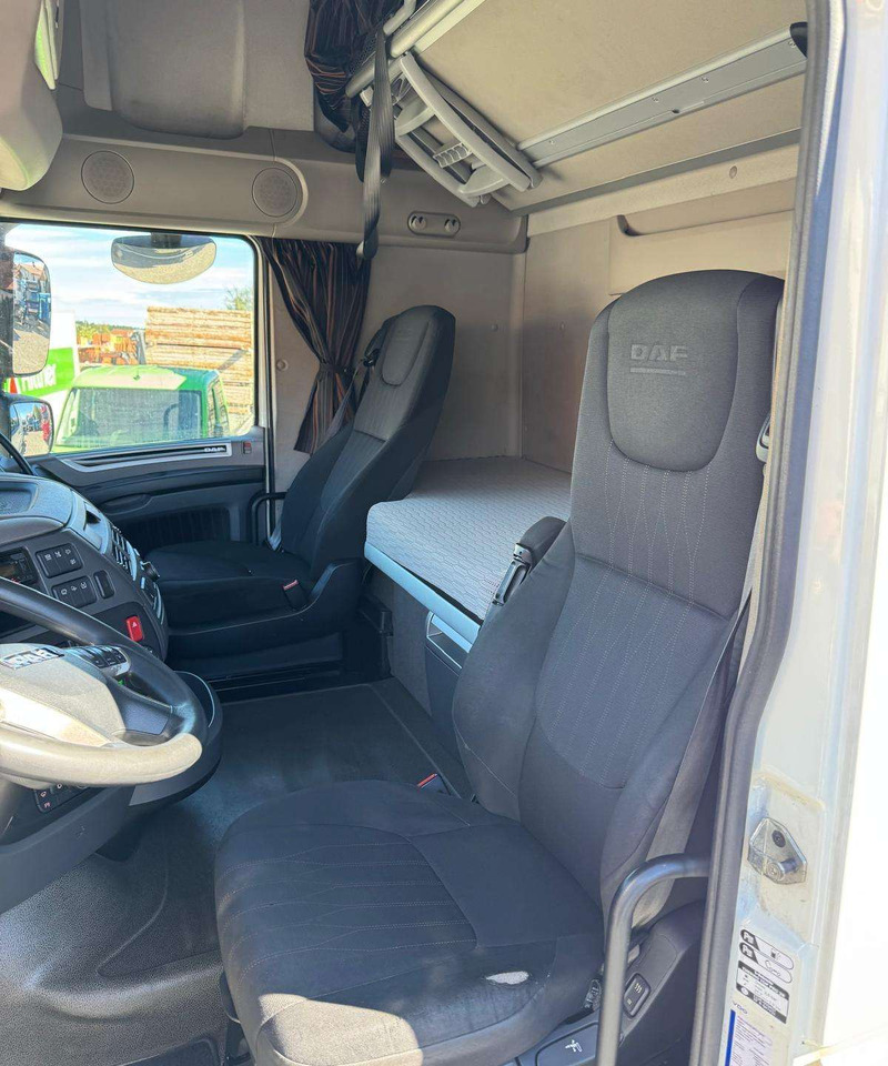 DAF XF480 SSC Retarda - Kamion sa golom šasijom i zatvorenom kabinom: slika 3 DAF XF480 SSC Retarda - Kamion sa golom šasijom i zatvorenom kabinom: slika 3