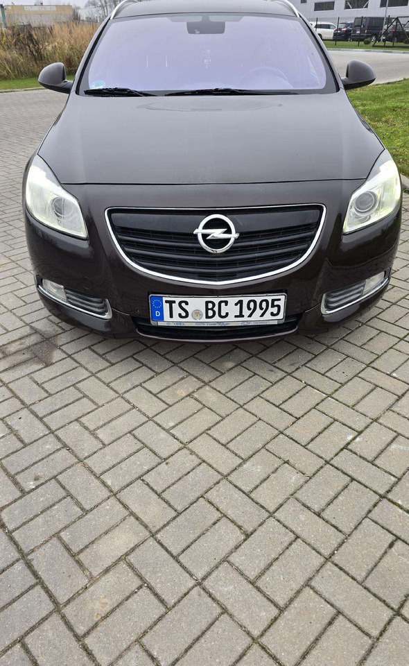 Opel Insignia - Karavan: slika 2 Opel Insignia - Karavan: slika 2
