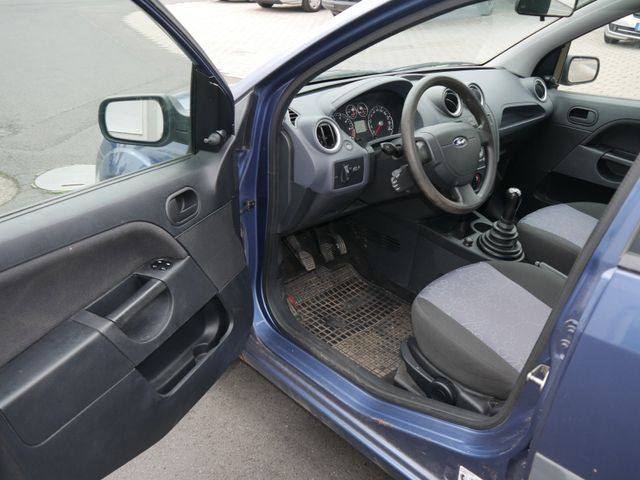 Ford Fiesta 1,3 51 kW Ambiente - Automobil: slika 5 Ford Fiesta 1,3 51 kW Ambiente - Automobil: slika 5