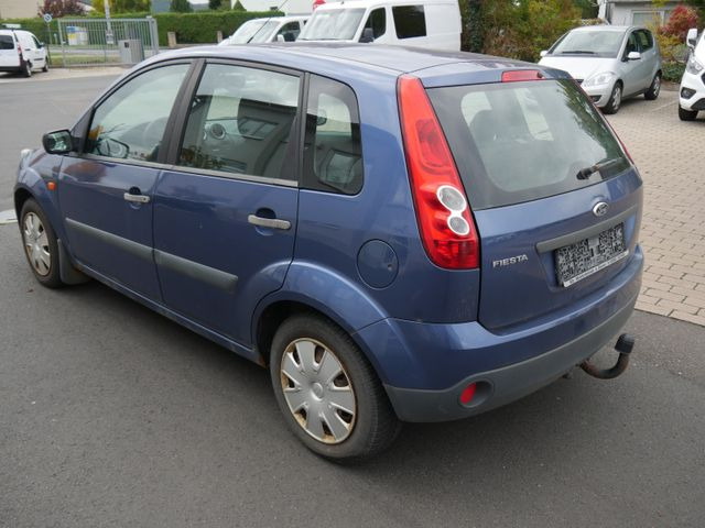 Ford Fiesta 1,3 51 kW Ambiente - Automobil: slika 4 Ford Fiesta 1,3 51 kW Ambiente - Automobil: slika 4