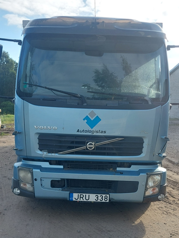 VOLVO FL280 - Kamion sa zatvorenim sandukom: slika 1 VOLVO FL280 - Kamion sa zatvorenim sandukom: slika 1