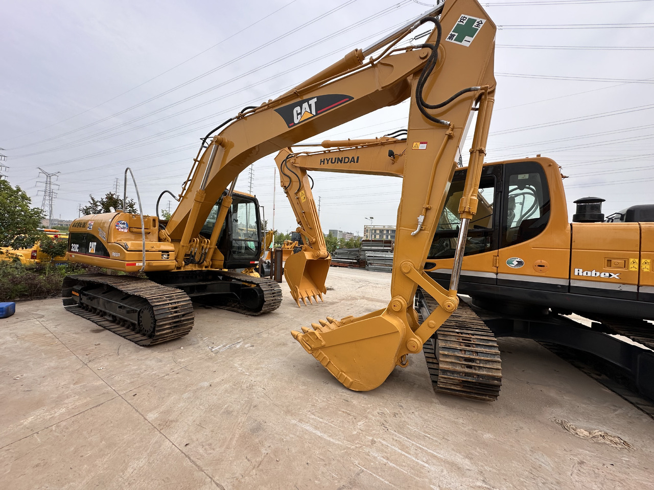 CATERPILLAR 320CL used excavator good condition for sale - Bager guseničar: slika 2 CATERPILLAR 320CL used excavator good condition for sale - Bager guseničar: slika 2