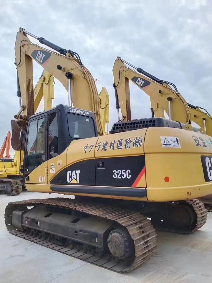 CATERPILLAR 325C used excavator low price for sale caterpillar - Bager guseničar: slika 3 CATERPILLAR 325C used excavator low price for sale caterpillar - Bager guseničar: slika 3