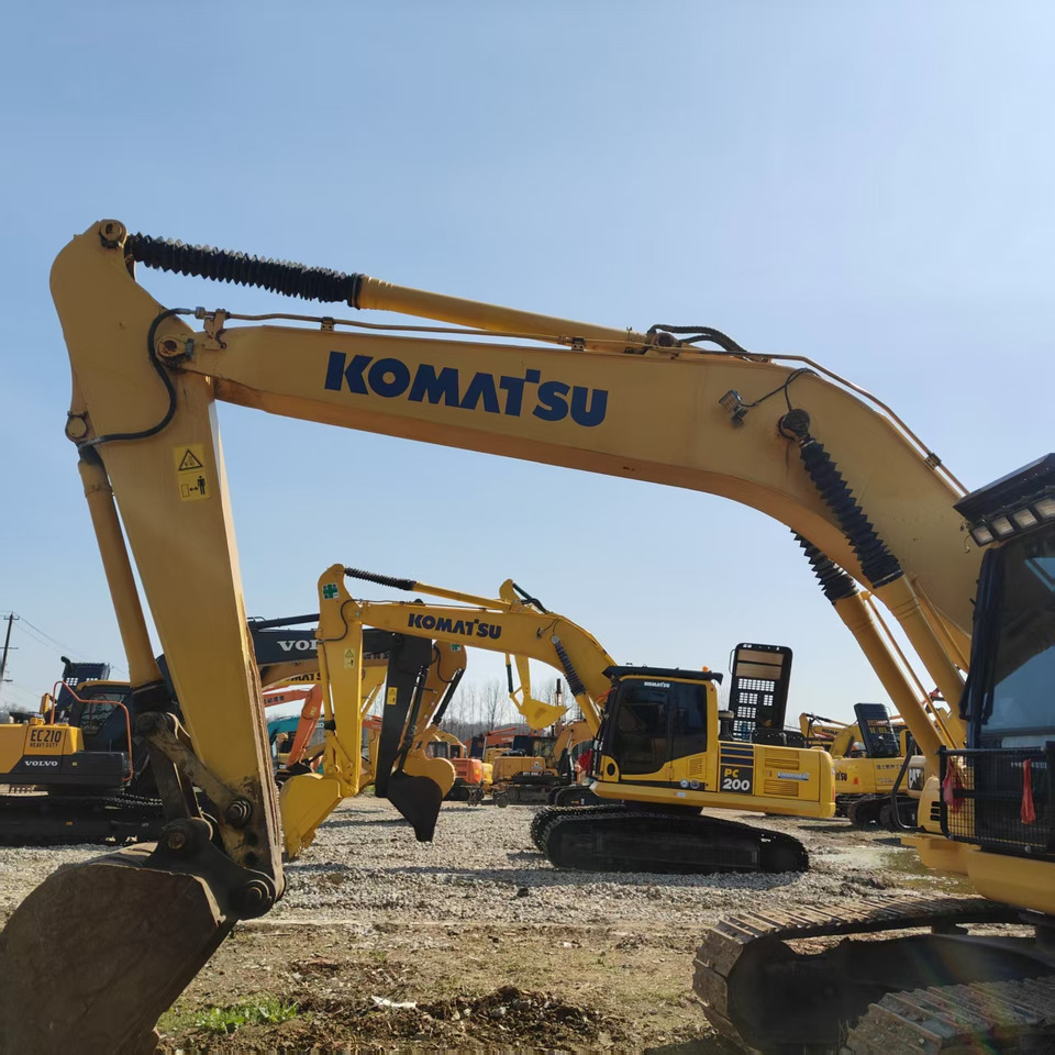 KOMATSU pc200 hot sale 20 tons excavator japan brand - Bager guseničar: slika 3 KOMATSU pc200 hot sale 20 tons excavator japan brand - Bager guseničar: slika 3