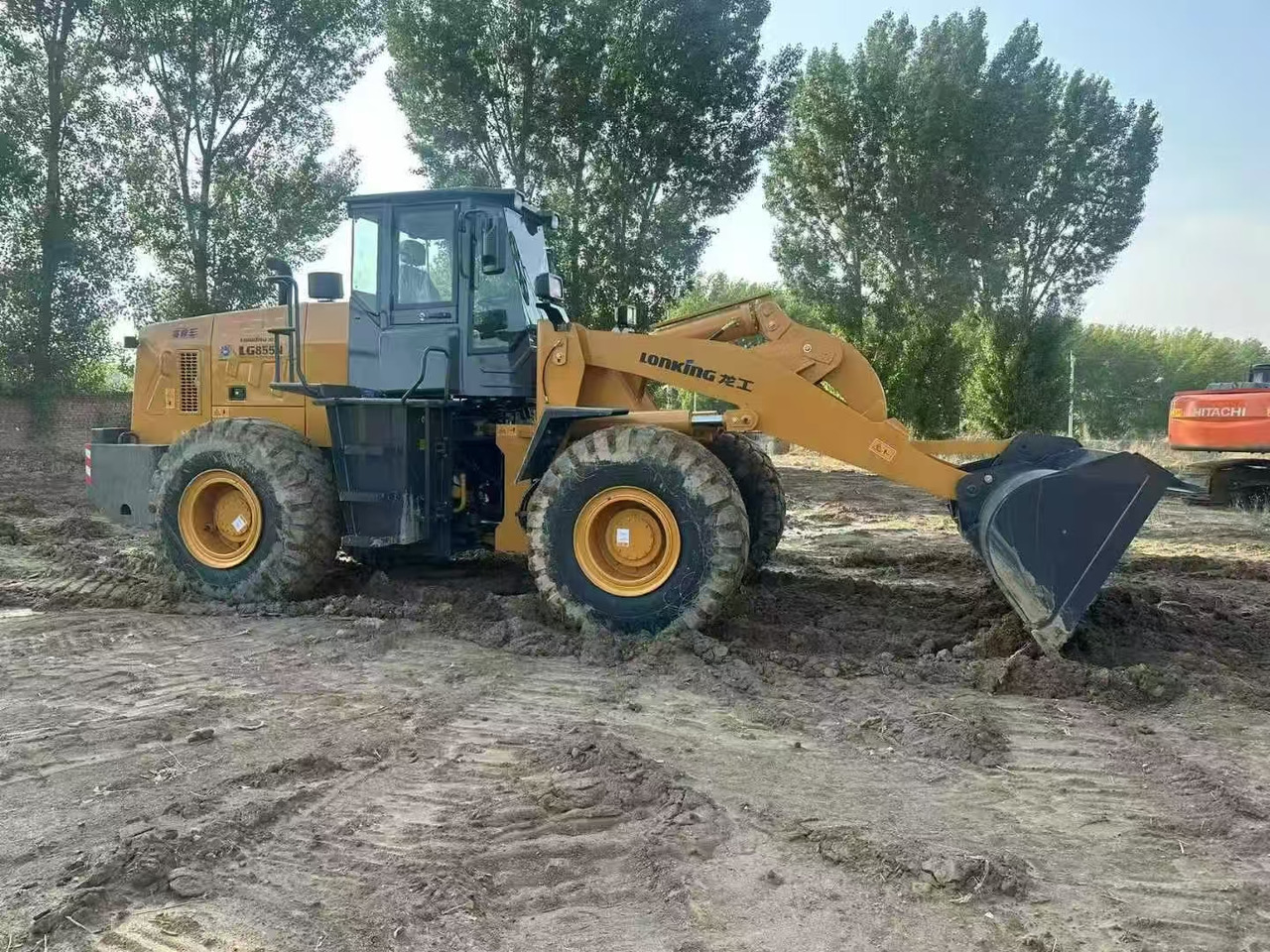LONKING LG855n China brand 5 T loader 2024 model - Utovarivač točkaš: slika 2 LONKING LG855n China brand 5 T loader 2024 model - Utovarivač točkaš: slika 2