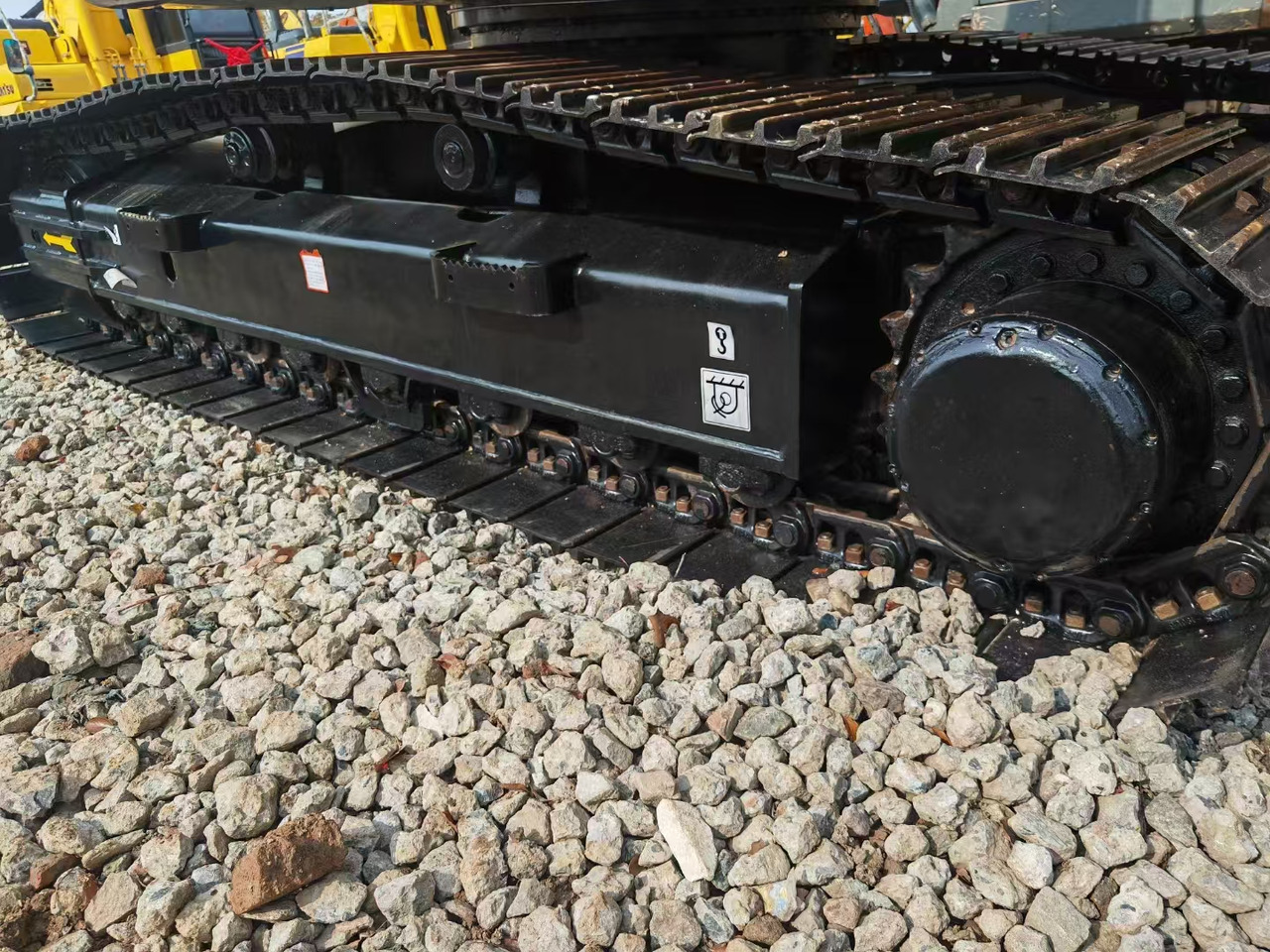 SANY sy215C excavator 20 ton China famous brand hot sale - Bager guseničar: slika 5 SANY sy215C excavator 20 ton China famous brand hot sale - Bager guseničar: slika 5