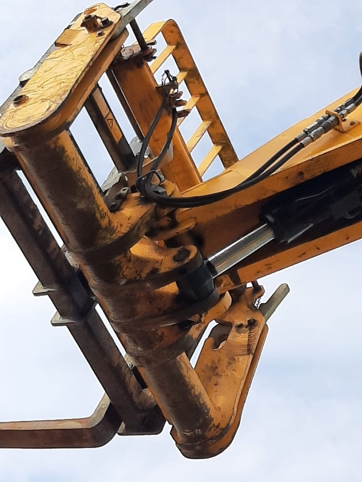 JCB 540-140 - Teleskopski upravljač: slika 4 JCB 540-140 - Teleskopski upravljač: slika 4
