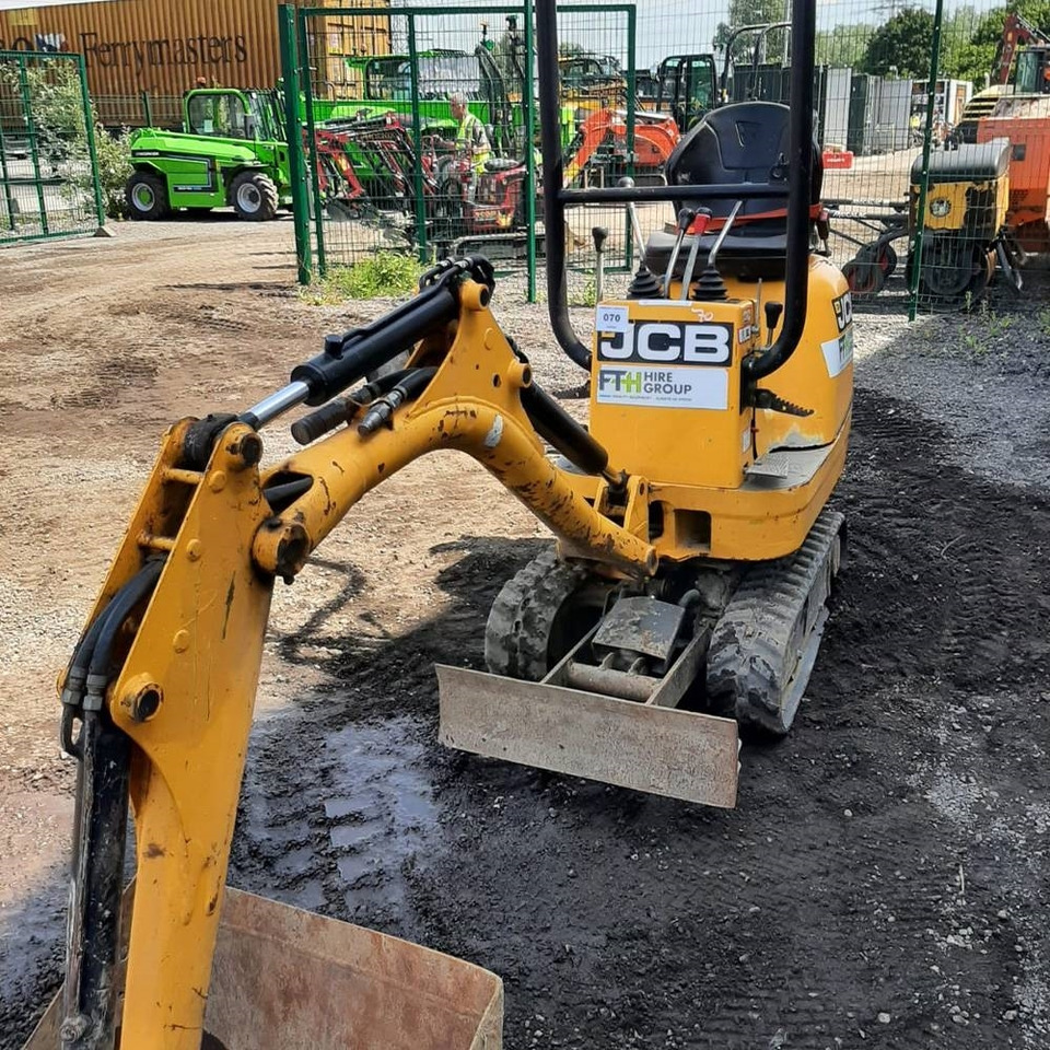 JCB 8008 - Mini bager: slika 4 JCB 8008 - Mini bager: slika 4