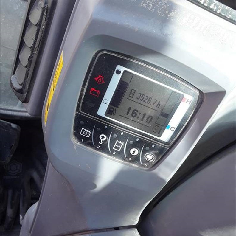 Mini bager Kubota KX080-4a2: slika 6