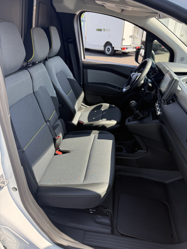 Lizing RENAULT KANGOO VAN 1.5DCI95 L1 FOURGON RENAULT KANGOO VAN 1.5DCI95 L1 FOURGON: slika 9 Lizing RENAULT KANGOO VAN 1.5DCI95 L1 FOURGON RENAULT KANGOO VAN 1.5DCI95 L1 FOURGON: slika 9