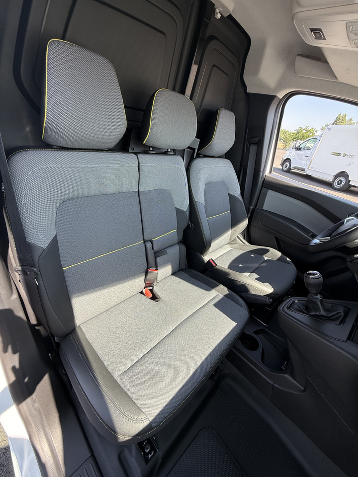 Lizing RENAULT KANGOO VAN 1.5DCI95 L1 FOURGON RENAULT KANGOO VAN 1.5DCI95 L1 FOURGON: slika 10 Lizing RENAULT KANGOO VAN 1.5DCI95 L1 FOURGON RENAULT KANGOO VAN 1.5DCI95 L1 FOURGON: slika 10