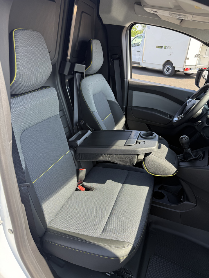 Lizing RENAULT KANGOO VAN 1.5DCI95 L1 FOURGON RENAULT KANGOO VAN 1.5DCI95 L1 FOURGON: slika 12 Lizing RENAULT KANGOO VAN 1.5DCI95 L1 FOURGON RENAULT KANGOO VAN 1.5DCI95 L1 FOURGON: slika 12