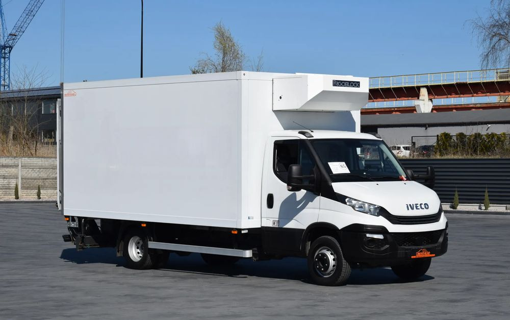Iveco DAILY 70C18 / 3.0 - 180 KM / AUTOMAT HI-MATIC / 3 OSOBY / CHŁODNIA - MROŹNIA 4,55 M / AGREGAD FRIGOBLOCK / WINDA SORENSEN / KLIMA / TEMPOMAT / KAMERA COFANIA / REGULOWANE ZAWIESZENIE / SERWISOWA - Hladnjača: slika 3 Iveco DAILY 70C18 / 3.0 - 180 KM / AUTOMAT HI-MATIC / 3 OSOBY / CHŁODNIA - MROŹNIA 4,55 M / AGREGAD FRIGOBLOCK / WINDA SORENSEN / KLIMA / TEMPOMAT / KAMERA COFANIA / REGULOWANE ZAWIESZENIE / SERWISOWA - Hladnjača: slika 3