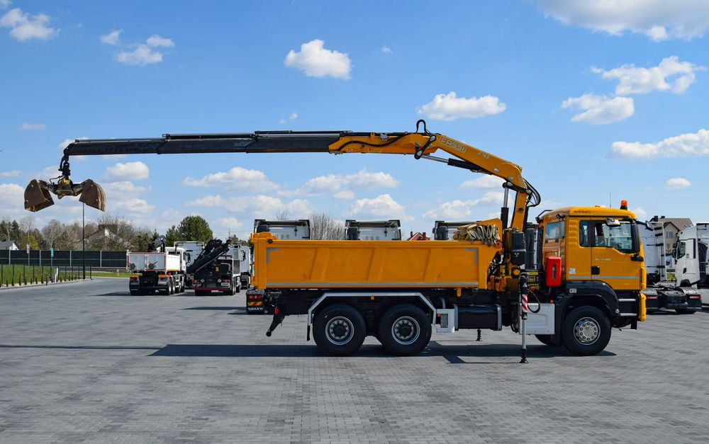 MAN TGS 26.400 / 6x4 / EURO 6 / UDT / HDS FASSI 165 / WYSUW x3 / ROTATOR / CHWYTAK / STEROWANIE RADIOWE / WZMOCNIONA RAMA / WYWROTKA / HYDROBURTA / AUTOMAT / 2017 / NOWE OPONY - 100% / NISKI PRZEBIEG - Istovarivač, Kamion sa dizalicom: slika 4 MAN TGS 26.400 / 6x4 / EURO 6 / UDT / HDS FASSI 165 / WYSUW x3 / ROTATOR / CHWYTAK / STEROWANIE RADIOWE / WZMOCNIONA RAMA / WYWROTKA / HYDROBURTA / AUTOMAT / 2017 / NOWE OPONY - 100% / NISKI PRZEBIEG - Istovarivač, Kamion sa dizalicom: slika 4