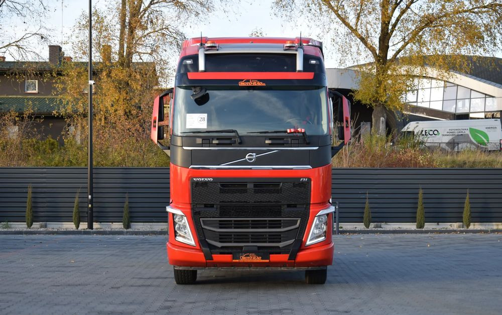 Volvo FH500 / HYDRAULIKA / EURO 6 / ACC / LEDY / ALUFELGI / SERWISOWANY / SPROWADZONY - Tegljač: slika 2 Volvo FH500 / HYDRAULIKA / EURO 6 / ACC / LEDY / ALUFELGI / SERWISOWANY / SPROWADZONY - Tegljač: slika 2