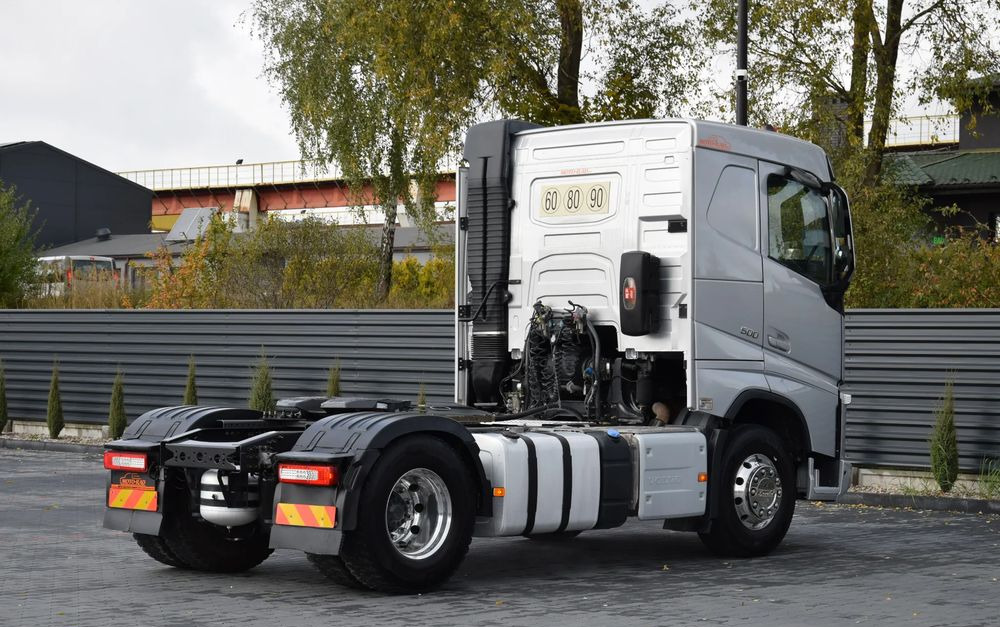 Volvo FH500 / NISKA KABINA / HYDRAULIKA / EURO 6 / ACC / LEDY / ALUFELGI / SERWISOWANY / SPROWADZONY - Tegljač: slika 5 Volvo FH500 / NISKA KABINA / HYDRAULIKA / EURO 6 / ACC / LEDY / ALUFELGI / SERWISOWANY / SPROWADZONY - Tegljač: slika 5