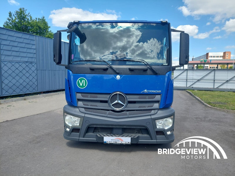 Mercedes-Benz Actros 1843 - Kamion sa golom šasijom i zatvorenom kabinom: slika 2 Mercedes-Benz Actros 1843 - Kamion sa golom šasijom i zatvorenom kabinom: slika 2