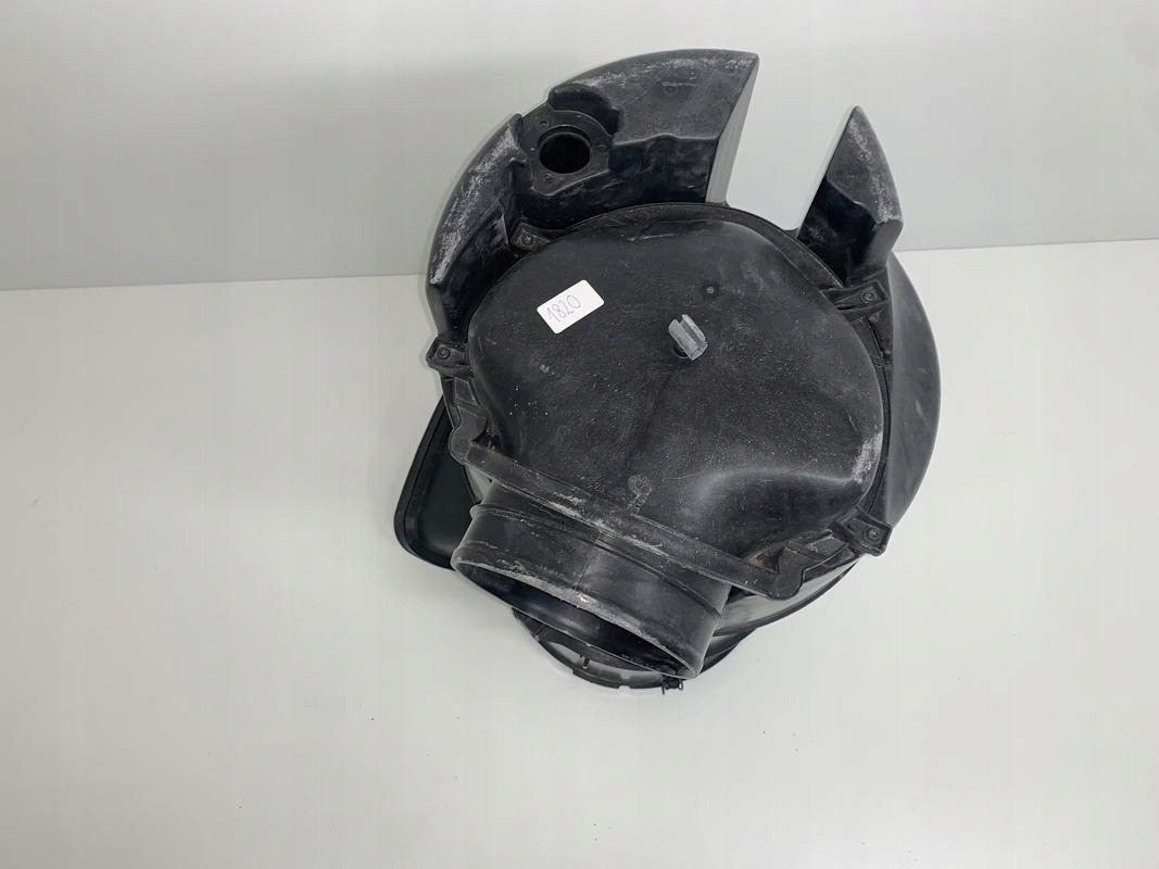 FILTR POWIETRZA OBUDOWA FILTRA MAN TGS TGX EURO 6 - Filter za vazduh za Kamion: slika 2 FILTR POWIETRZA OBUDOWA FILTRA MAN TGS TGX EURO 6 - Filter za vazduh za Kamion: slika 2