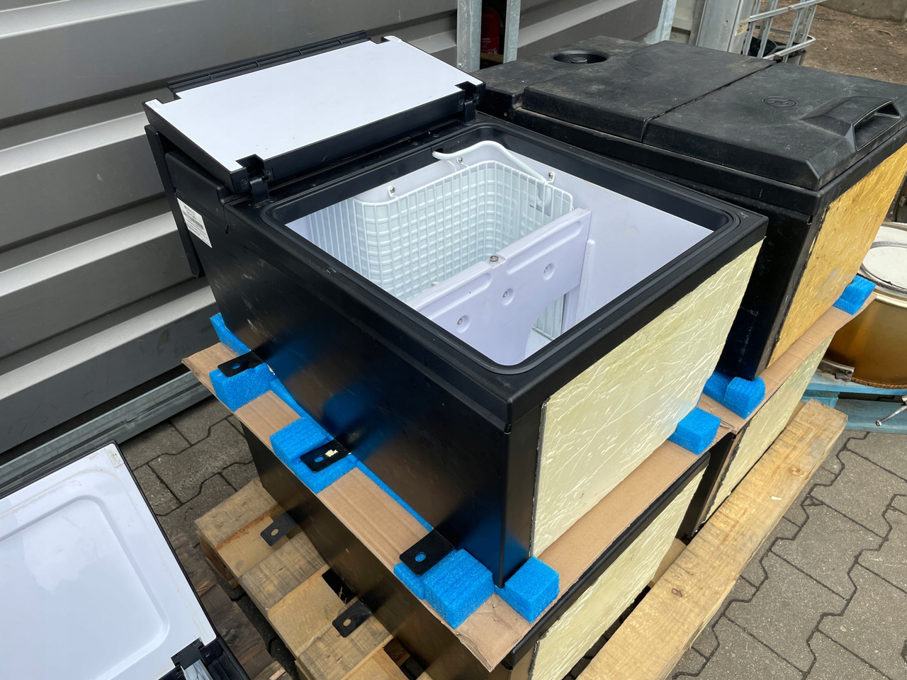 LODÓWKA RENAULT GAMA T RANGE C KABINA HIGH - Kabina i enterijer za Kamion: slika 3 LODÓWKA RENAULT GAMA T RANGE C KABINA HIGH - Kabina i enterijer za Kamion: slika 3