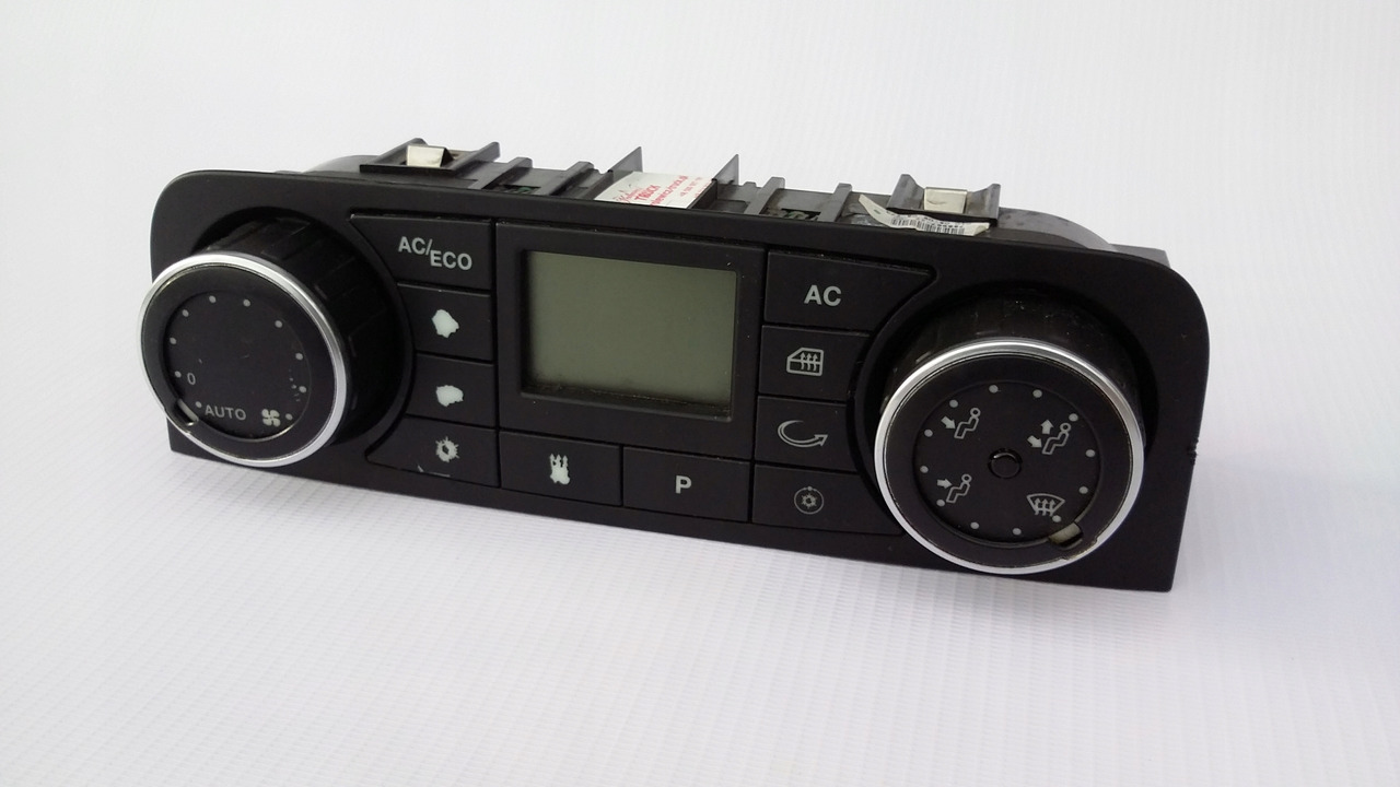 PANEL STEROWNIK KLIMATYZACJI MAN TGX TGS NR 969 - Komandna tabla za Kamion: slika 1 PANEL STEROWNIK KLIMATYZACJI MAN TGX TGS NR 969 - Komandna tabla za Kamion: slika 1