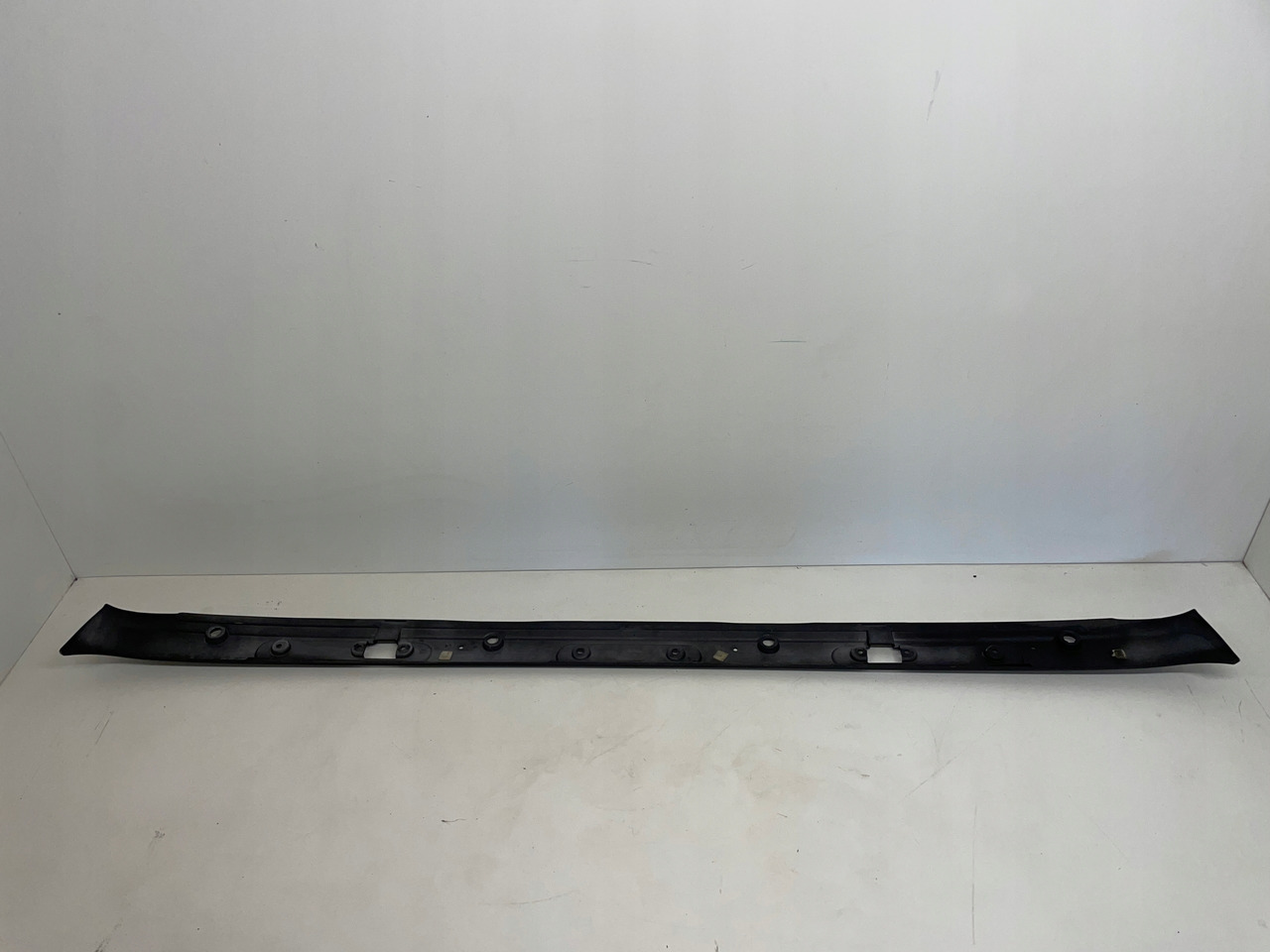 PODSZYBIE OSŁONA MASKOWNICA DAF 105 XF DAF 1665944 - Vetrobransko staklo za Kamion: slika 4 PODSZYBIE OSŁONA MASKOWNICA DAF 105 XF DAF 1665944 - Vetrobransko staklo za Kamion: slika 4