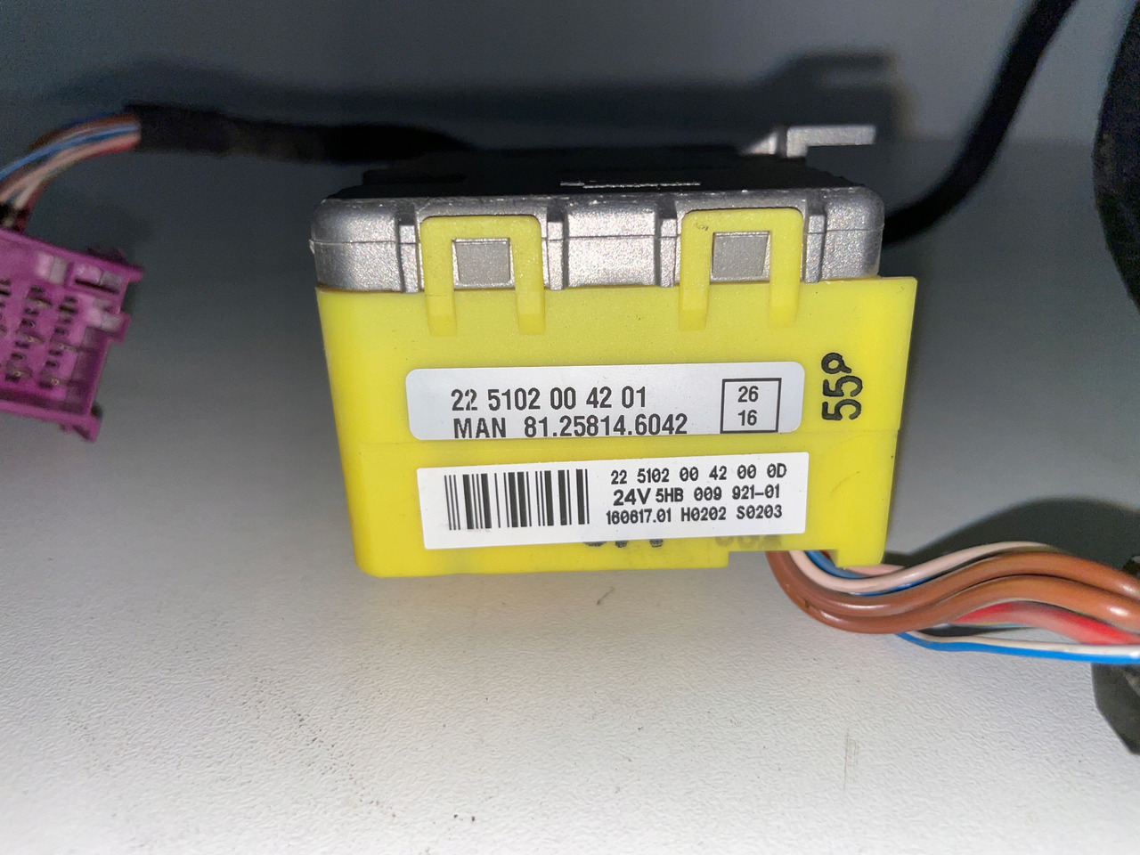 STEROWNIK WEBASTA MAN TGX TGS 81258146042 - Upravljačka jedinica za Kamion: slika 2 STEROWNIK WEBASTA MAN TGX TGS 81258146042 - Upravljačka jedinica za Kamion: slika 2