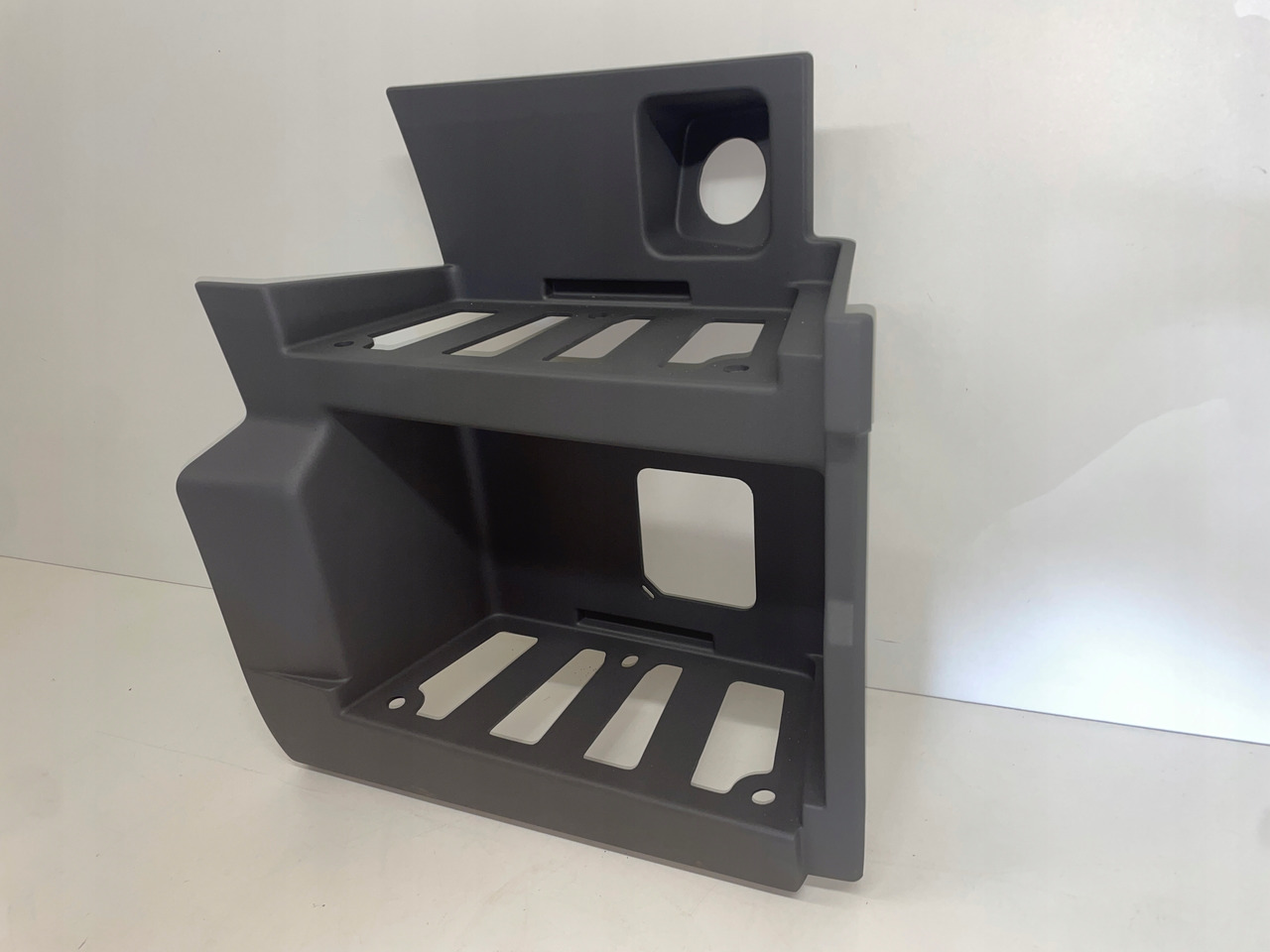 STOPNICA DOLNY STOPIEŃ PRAWY MAN TGS TGXS TG-3 81615200092 - Prag za Kamion: slika 3 STOPNICA DOLNY STOPIEŃ PRAWY MAN TGS TGXS TG-3 81615200092 - Prag za Kamion: slika 3