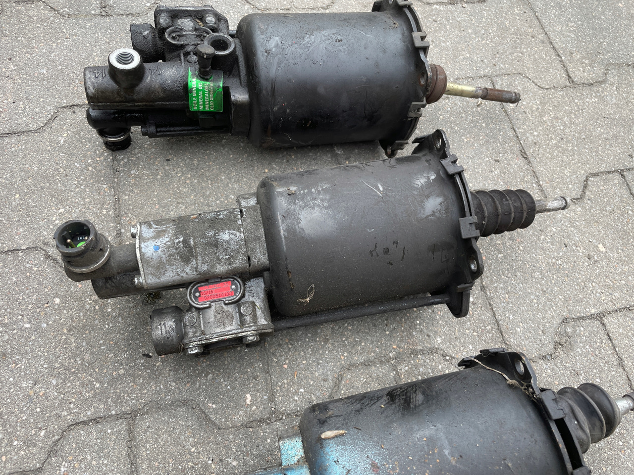 WYBIERAK SKRZYNI BIEGÓW WYSPRZĘGLIK ZAWÓR MAN TGA TGS TGX 9700514127 - Cilindar kvačila za Kamion: slika 4 WYBIERAK SKRZYNI BIEGÓW WYSPRZĘGLIK ZAWÓR MAN TGA TGS TGX 9700514127 - Cilindar kvačila za Kamion: slika 4