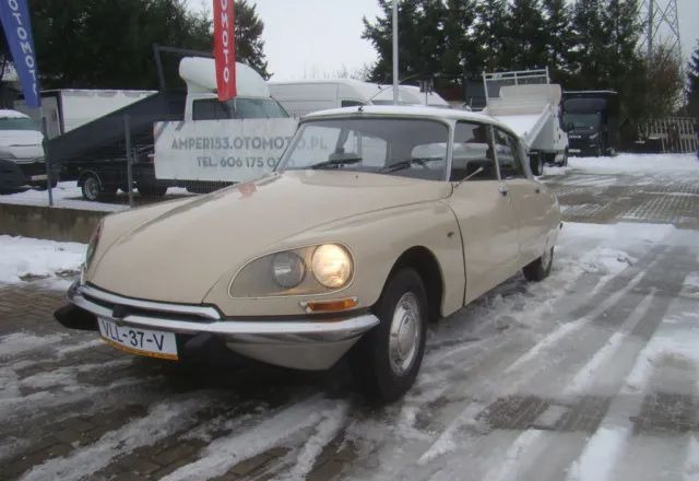 Citroën DS - Limuzina: slika 1 Citroën DS - Limuzina: slika 1
