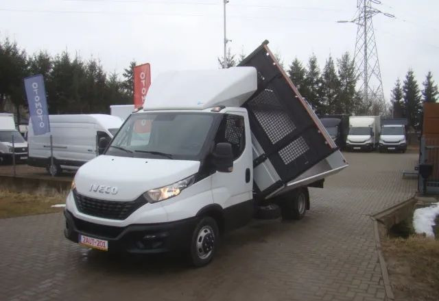 Iveco DAILY 35 C 15 3.5T 4.60M 3.5T NA HAKU CLIMATRONIC - Dostavno vozilo kiper: slika 1 Iveco DAILY 35 C 15 3.5T 4.60M 3.5T NA HAKU CLIMATRONIC - Dostavno vozilo kiper: slika 1