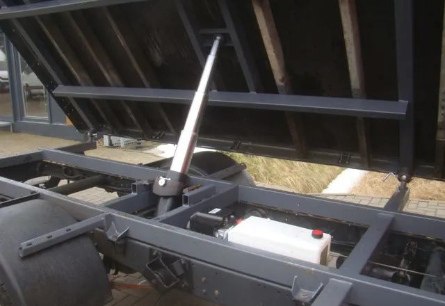 Iveco DAILY 35 C 3-STONNA WYWROTKA - Dostavno vozilo kiper: slika 5 Iveco DAILY 35 C 3-STONNA WYWROTKA - Dostavno vozilo kiper: slika 5