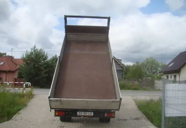 Iveco DAILY 40 C 12 WYWROTKA 3.5T 4.20M KLIMA - Dostavno vozilo kiper: slika 4 Iveco DAILY 40 C 12 WYWROTKA 3.5T 4.20M KLIMA - Dostavno vozilo kiper: slika 4