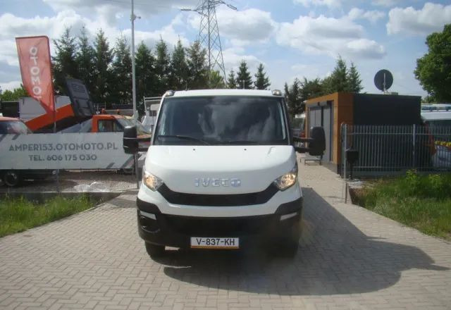Iveco DAILY 40 C 17 3.0TDI CLIXSTAR PRAWOJAZDY E DO B 3400KGŁADOWNOŚCI - Dostavno vozilo s ravnom platformom: slika 3 Iveco DAILY 40 C 17 3.0TDI CLIXSTAR PRAWOJAZDY E DO B 3400KGŁADOWNOŚCI - Dostavno vozilo s ravnom platformom: slika 3