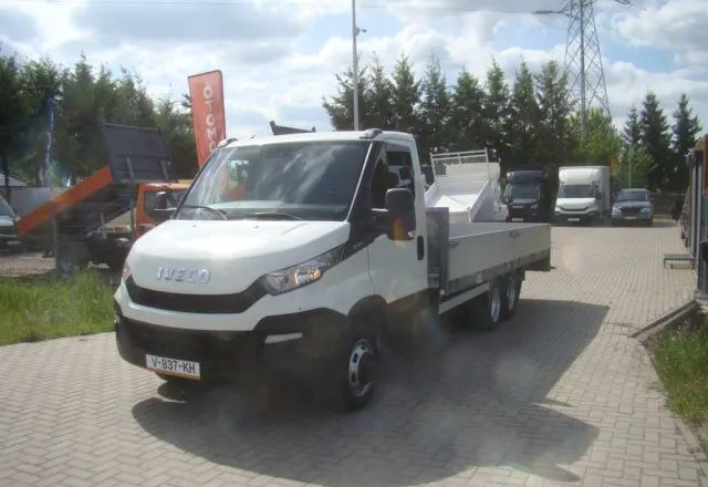 Iveco DAILY 40 C 17 3.0TDI CLIXSTAR PRAWOJAZDY E DO B 3400KGŁADOWNOŚCI - Dostavno vozilo s ravnom platformom: slika 1 Iveco DAILY 40 C 17 3.0TDI CLIXSTAR PRAWOJAZDY E DO B 3400KGŁADOWNOŚCI - Dostavno vozilo s ravnom platformom: slika 1