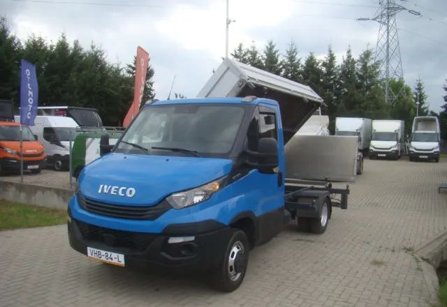 Iveco DAILY 50 C 17 3.0TDI WYWROTKA WINDA MECHANICZNA PRZYSTAWKA DO HYDRAULIKI - Dostavno vozilo kiper: slika 1 Iveco DAILY 50 C 17 3.0TDI WYWROTKA WINDA MECHANICZNA PRZYSTAWKA DO HYDRAULIKI - Dostavno vozilo kiper: slika 1