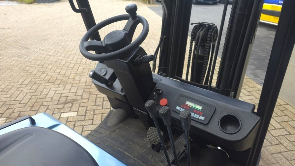 Električni viljuškar Royal E15: slika 10 Električni viljuškar Royal E15: slika 10