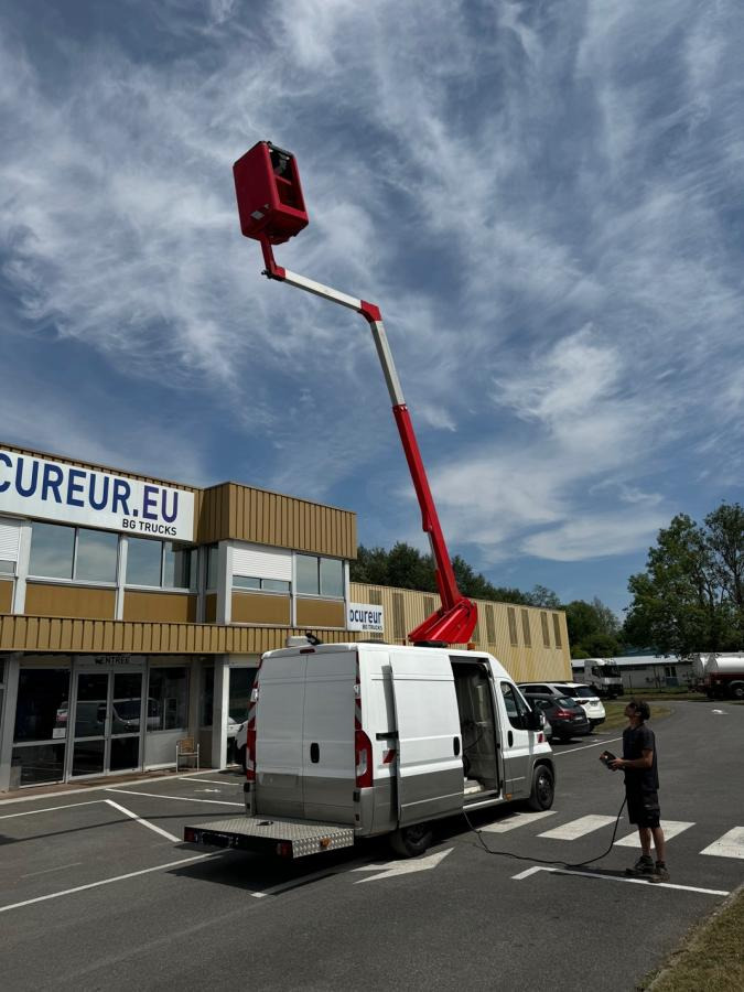 Citroën Jumper - Vazdušna platforma, Dostavno vozilo: slika 2 Citroën Jumper - Vazdušna platforma, Dostavno vozilo: slika 2