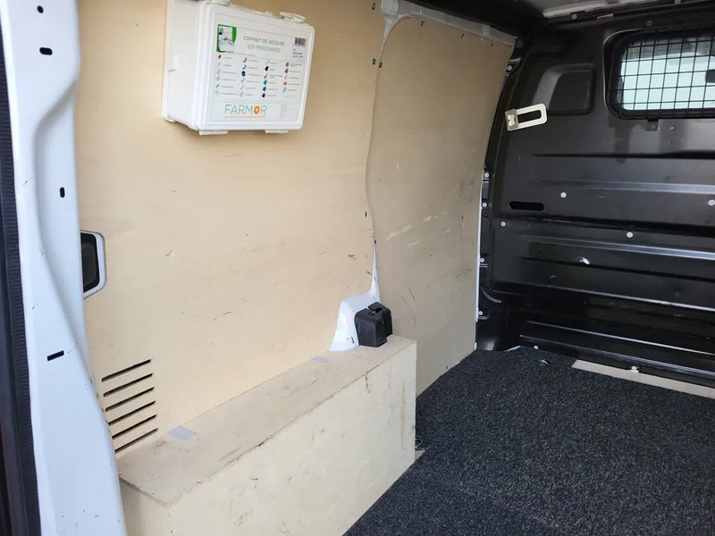 Peugeot e-Expert e-Expert L1H1 - Mali kombi: slika 4 Peugeot e-Expert e-Expert L1H1 - Mali kombi: slika 4