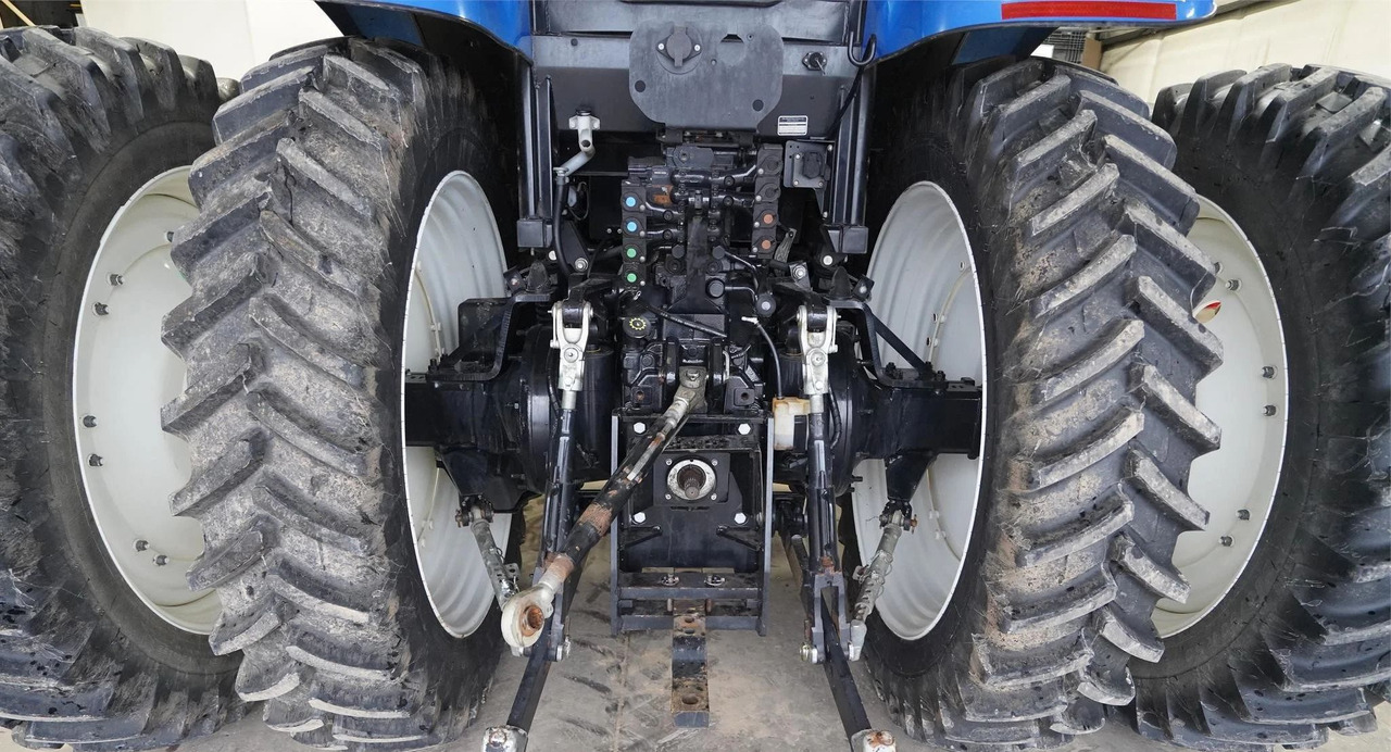 NEW HOLLAND T7.210 - Traktor: slika 5 NEW HOLLAND T7.210 - Traktor: slika 5