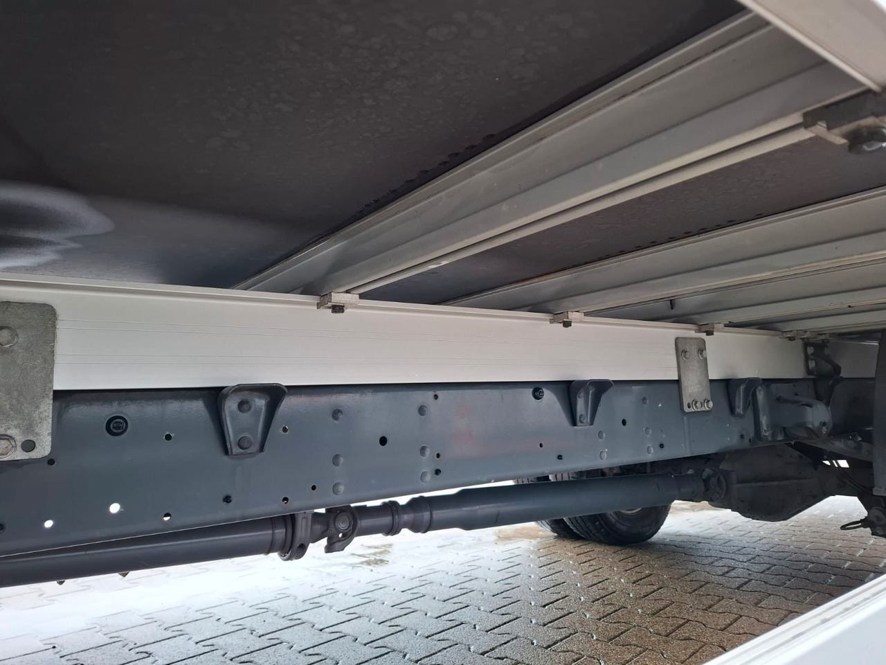 Iveco 72-210A8/P, Klima, Luft, HiMatic, LBW, RFK, - Dostavno vozilo sa ceradom: slika 5 Iveco 72-210A8/P, Klima, Luft, HiMatic, LBW, RFK, - Dostavno vozilo sa ceradom: slika 5