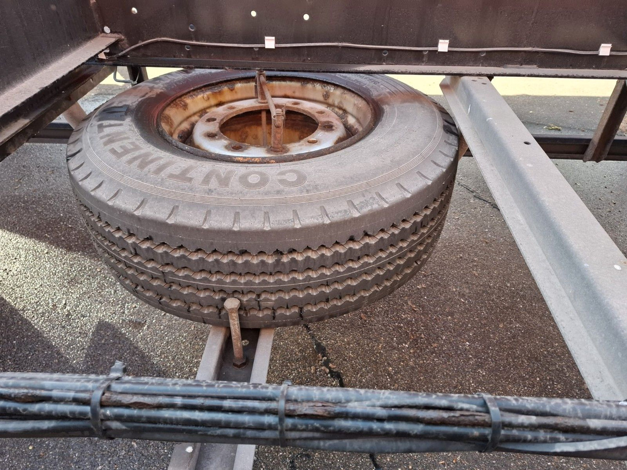 Krone AWE 18P, Ladebordwand BÄR 2,0 to - Prikolica za prevoz kontejnera/ Prikolica sa promenjivim sandukom: slika 4 Krone AWE 18P, Ladebordwand BÄR 2,0 to - Prikolica za prevoz kontejnera/ Prikolica sa promenjivim sandukom: slika 4