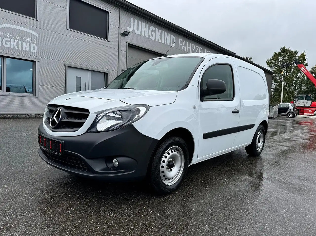 Mercedes-Benz Citan 111 CDI Lang Klima AHK - Furgon: slika 1 Mercedes-Benz Citan 111 CDI Lang Klima AHK - Furgon: slika 1