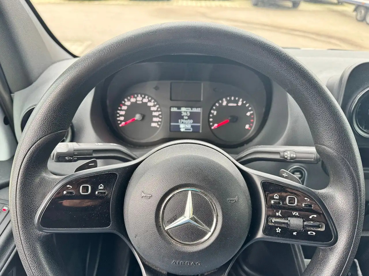 Furgon Mercedes-Benz Sprinter 316 CDI Maxi Lang Extrahoch XXL Klima M: slika 11 Furgon Mercedes-Benz Sprinter 316 CDI Maxi Lang Extrahoch XXL Klima M: slika 11